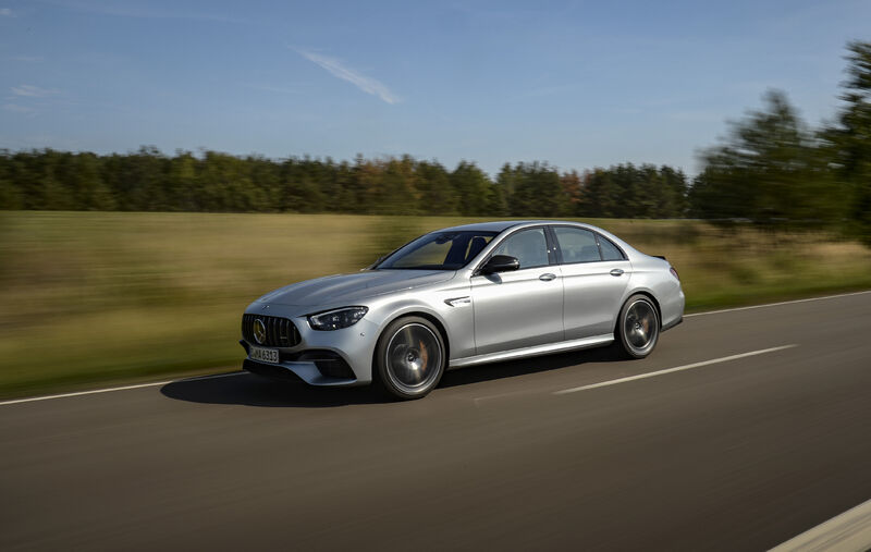 Bild 5 - Mercedes-AMG E 63 S 4MATIC+ Sedan, high-tech silver